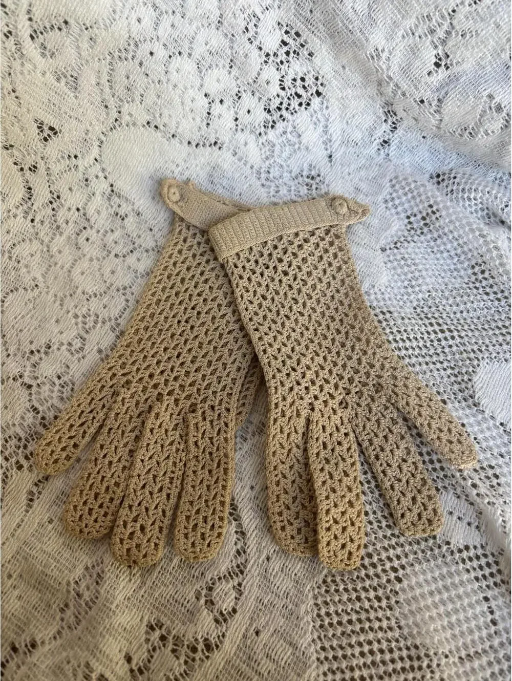 Vintage Crochet Gloves Tan Cotton Mesh Snap Wrist Boho Retro